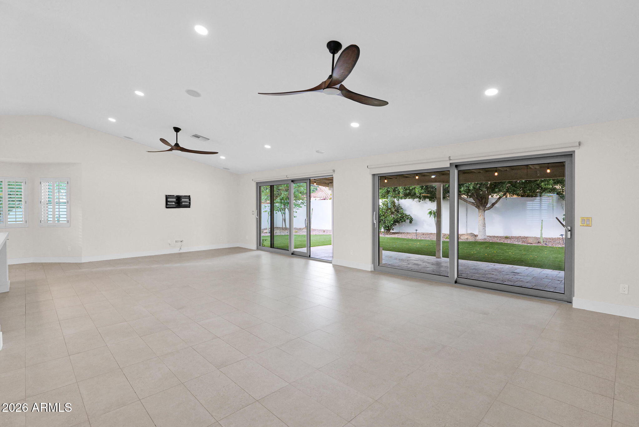 15650 North 60th Place Scottsdale, AZ 85254 - Photo 7 of 26 Family Room
