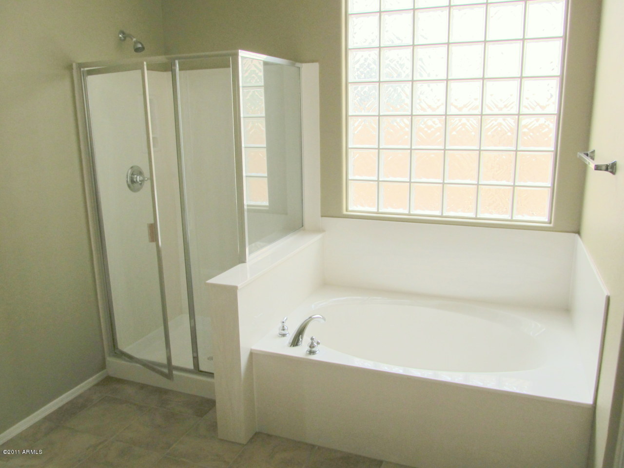43501 Roth Road Maricopa, AZ 85138 - Photo 8 of 13 Master Bath 2