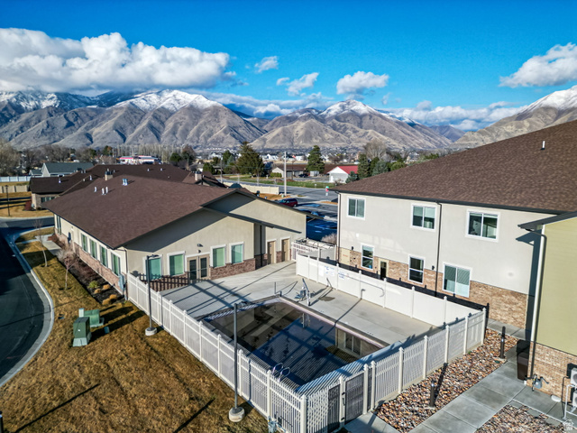 1810 West 300th Street South, Unit D Mapleton, UT 84664 - Photo 25 of 30 Outdoor pool