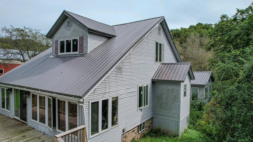 29574 Outlook Road Elroy, WI 53929 - Photo 28 of 72 Gallery Image 28