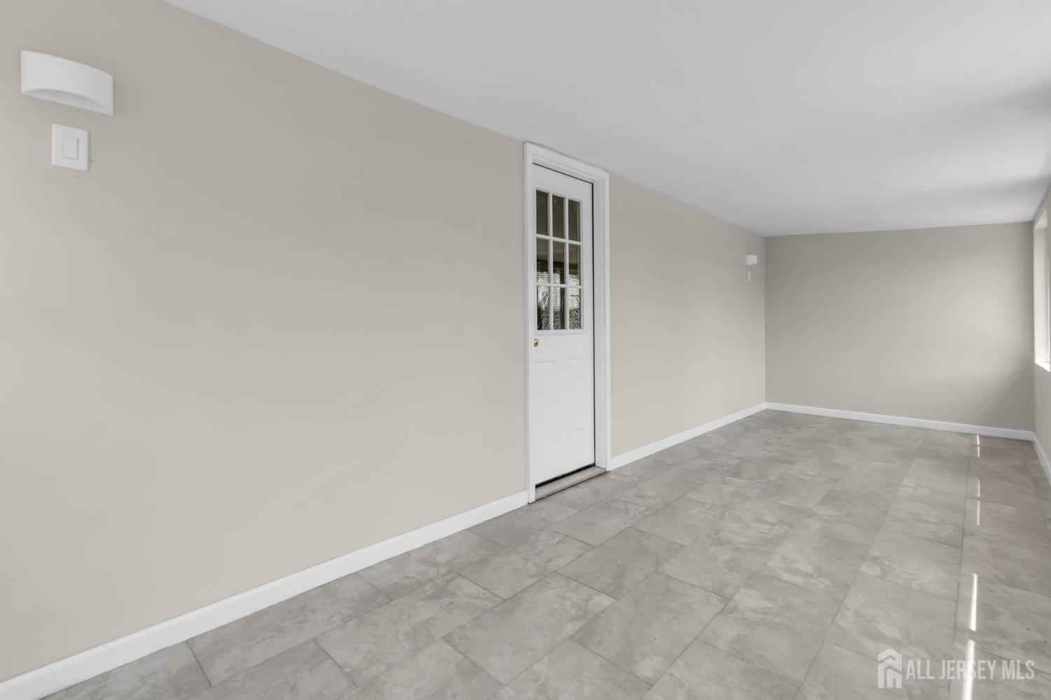 21 Market Street Edison, NJ 08817 - Photo 33 of 45