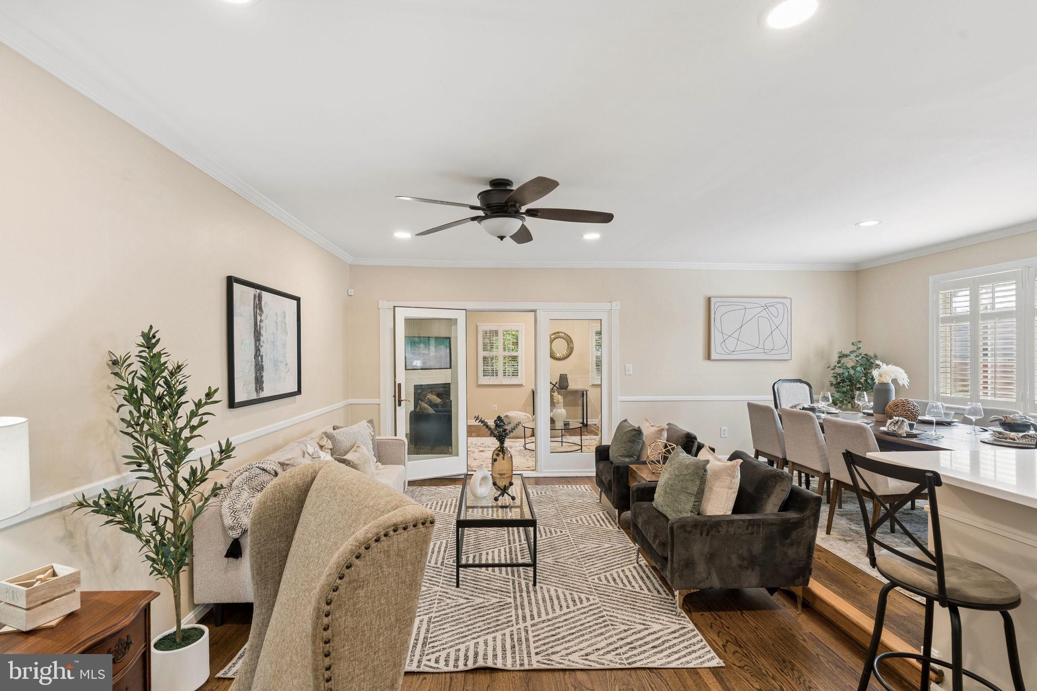 102 Othoridge Road Lutherville-Timonium, MD 21093 - Photo 3 of 43 Living Room