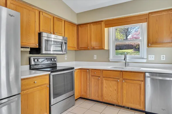 $374,950 | 1831 Summerfield Drive, Roanoke, VA 24012