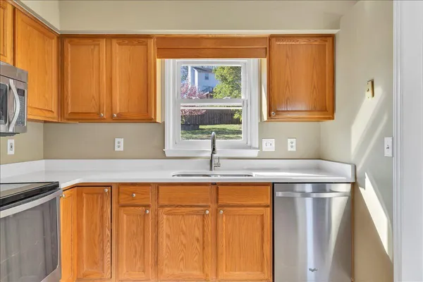 $374,950 | 1831 Summerfield Drive, Roanoke, VA 24012