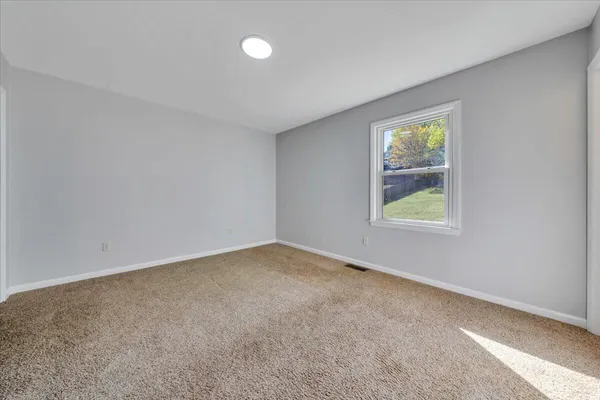 $374,950 | 1831 Summerfield Drive, Roanoke, VA 24012