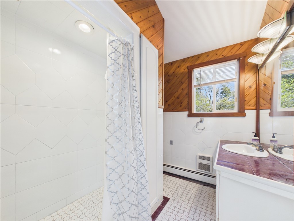 119 Hemlock Road South Kingstown, RI 02879 - Photo 21 of 46
