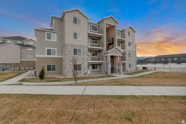 $334,900 | 2172 Sawmill Boulevard, Unit K3403, Heber City, UT 84032