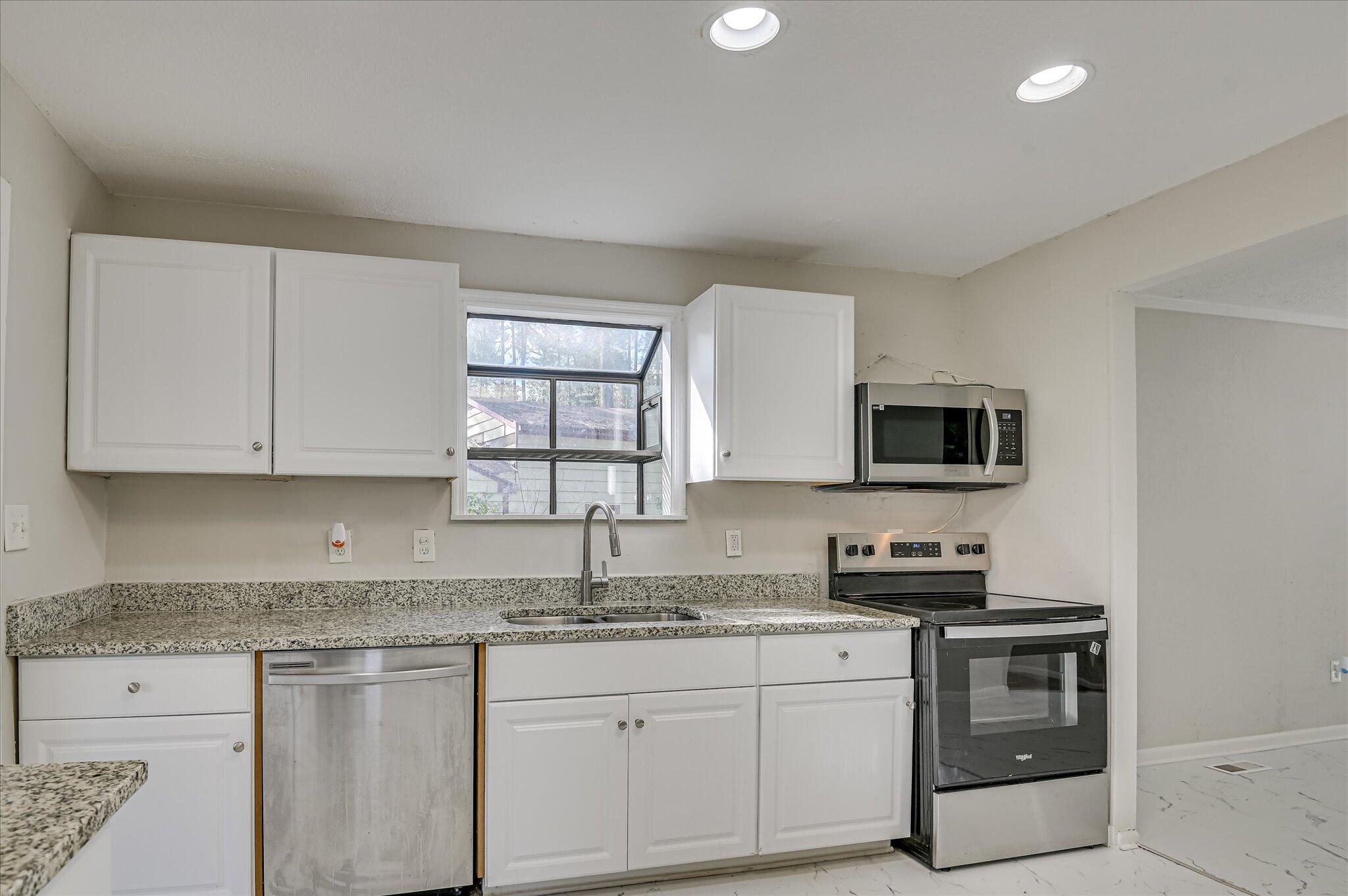 2349 Henry Circle Augusta, GA 30906 - Photo 11 of 39 11-111