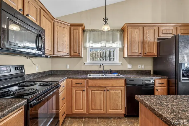 $275,000 | 17 Ash Court, Festus, MO 63028