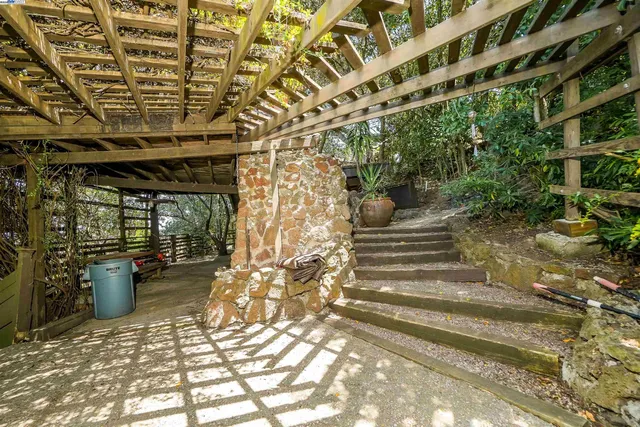 $1,550,000 | 21 Red Rock Way, San Rafael, CA 94903