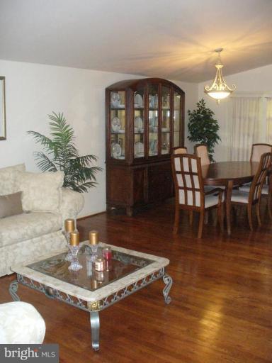 3818 Kilburn Road Randallstown, MD 21133 - Photo 6 of 13 Living Room/Dining Room