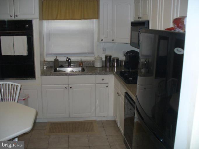 3818 Kilburn Road Randallstown, MD 21133 - Photo 9 of 13 Kitchen