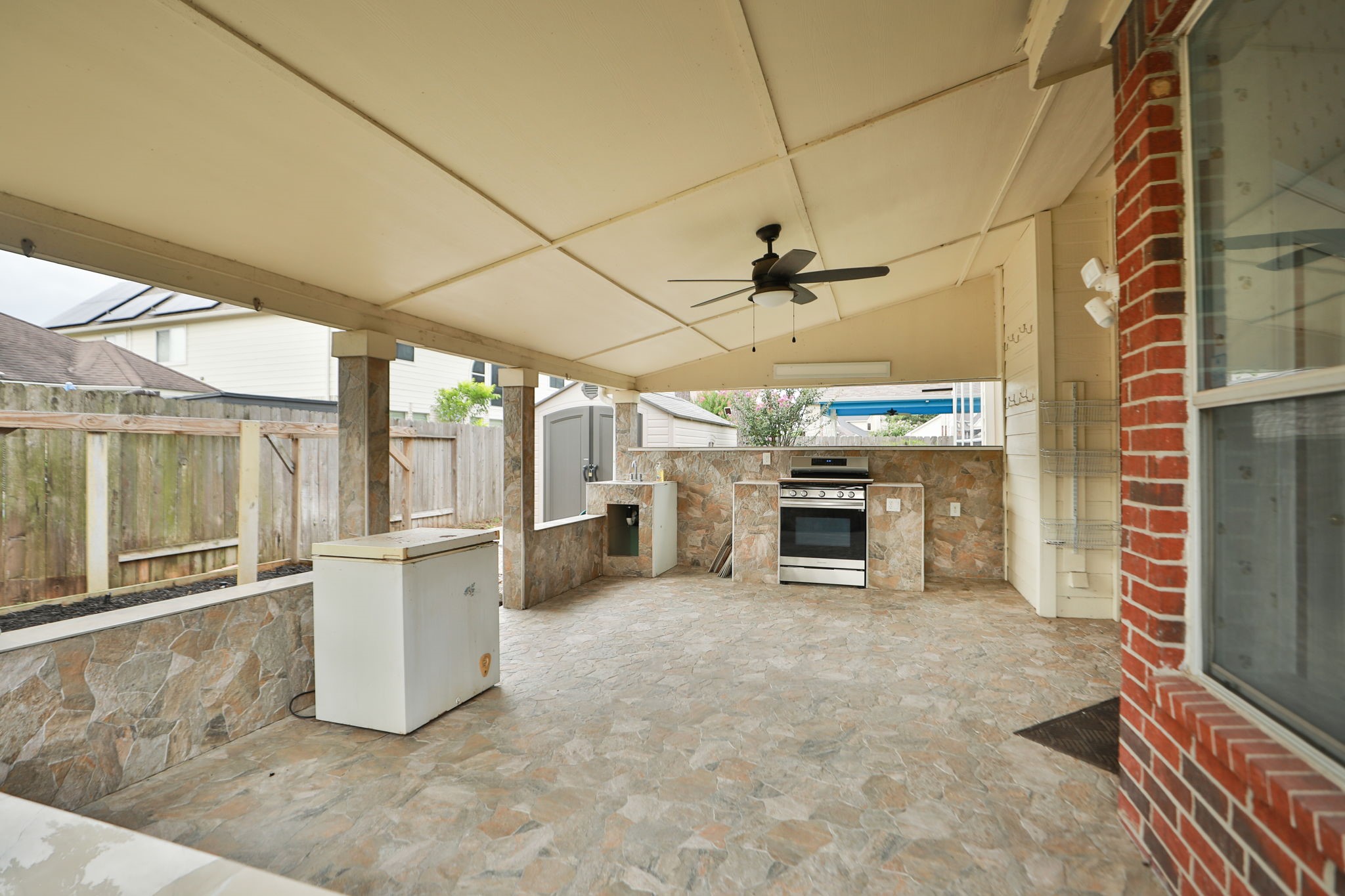 a view of a storage & utility room