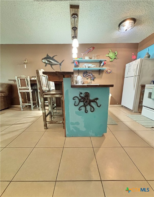 438 15th Street Port O'Connor, TX 77982 - Photo 4 of 26 a view of dining room