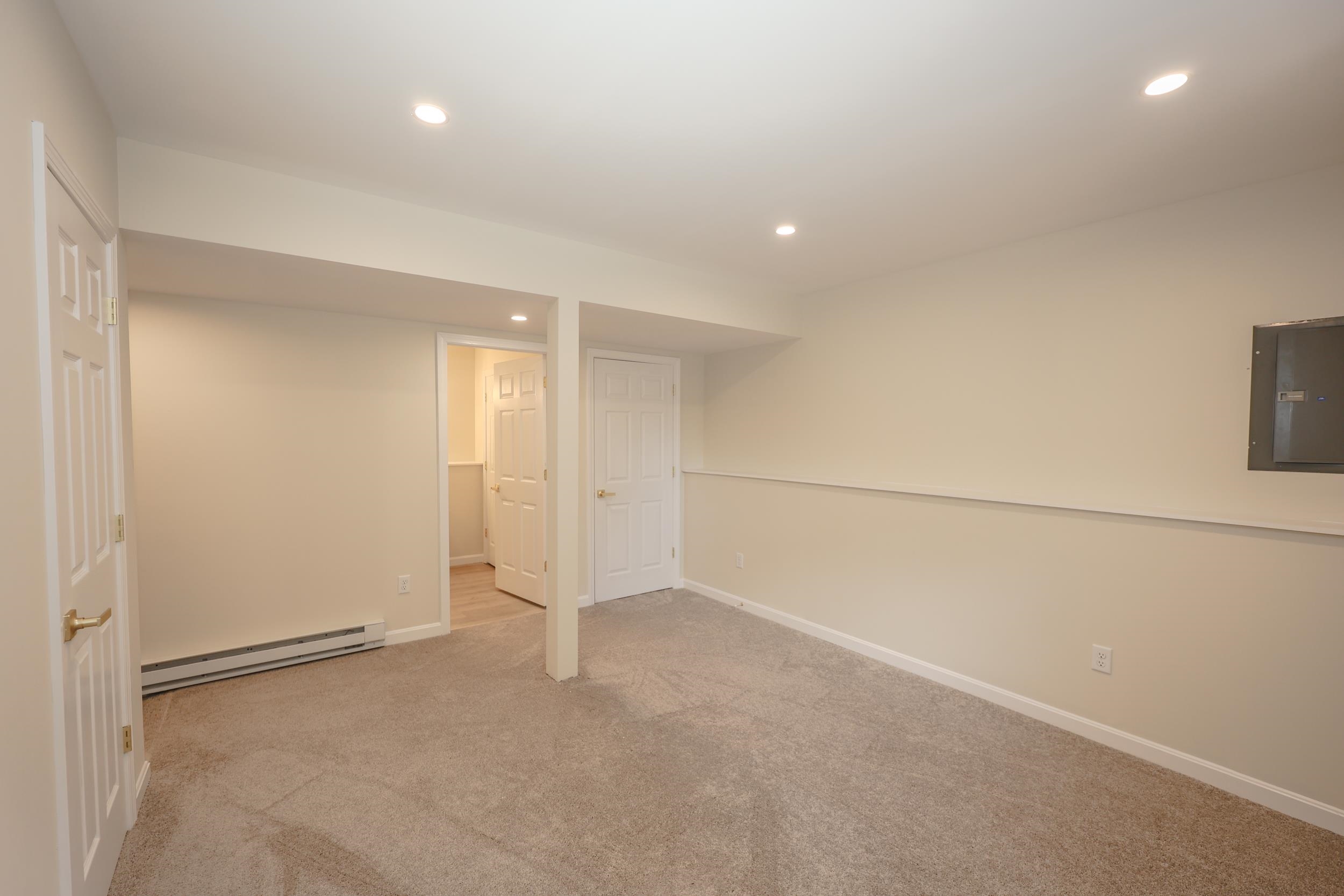 27 West Chamberlain Road Merrimack, NH 03054 - Photo 24 of 42 Gallery Image 24