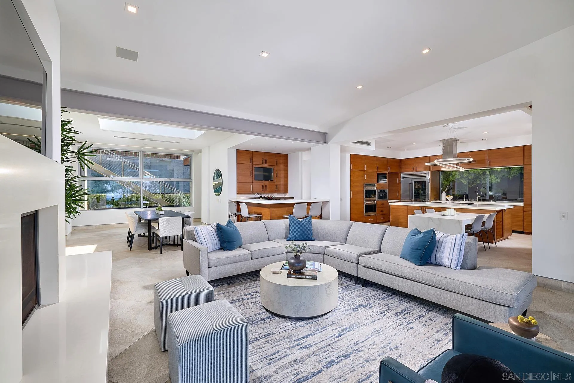 116 Nob Avenue Del Mar, CA 92014 - Photo 11 of 52