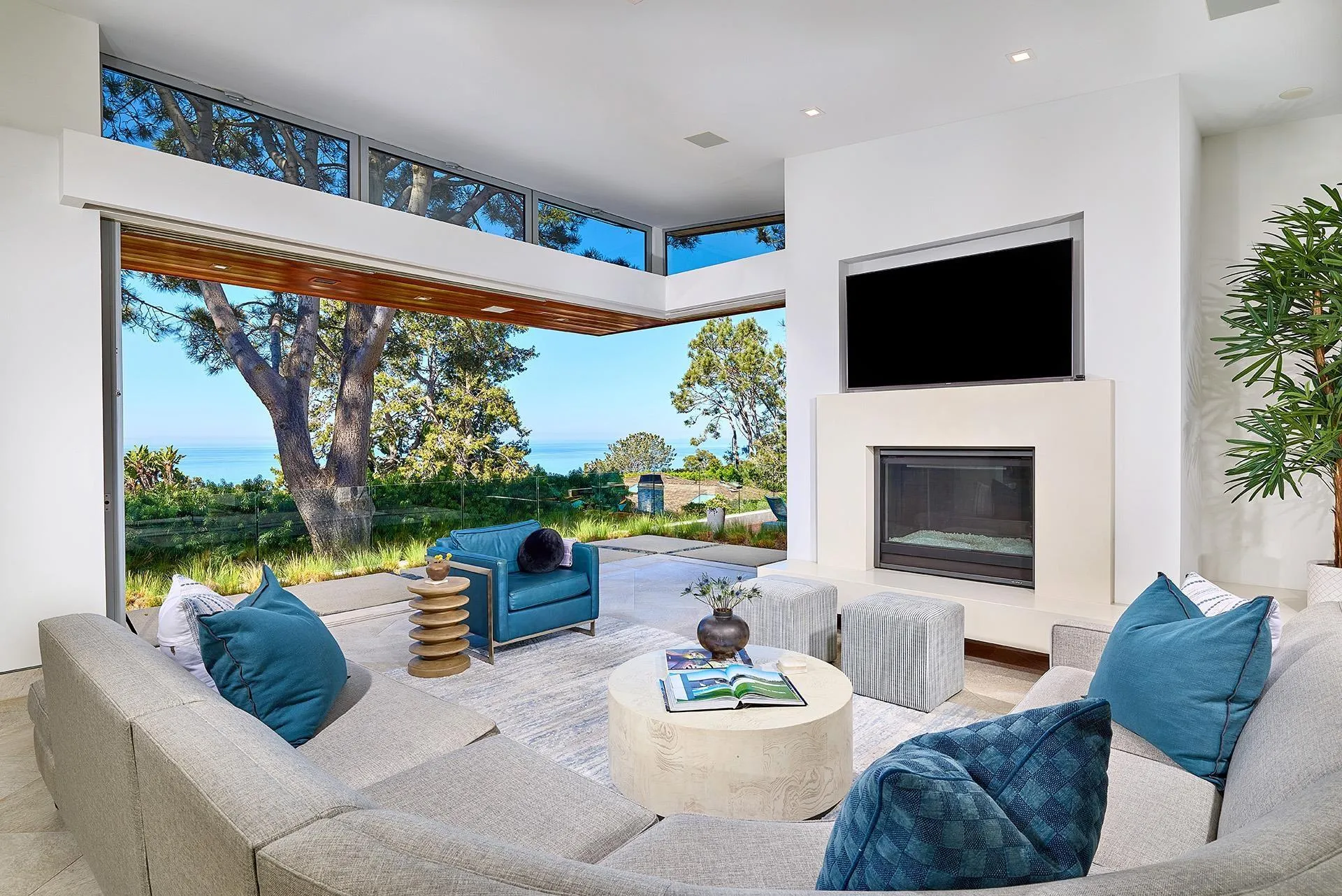 116 Nob Avenue Del Mar, CA 92014 - Photo 12 of 52