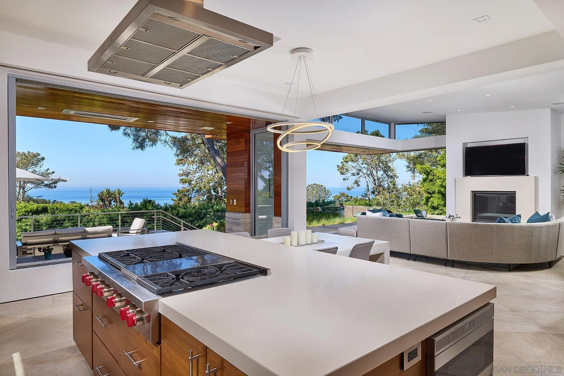 116 Nob Avenue Del Mar, CA 92014 - Photo 2 of 52