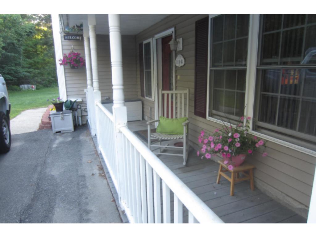114 Lesnyk Road Goffstown, NH 03045 - Photo 5 of 31 Gallery Image 5