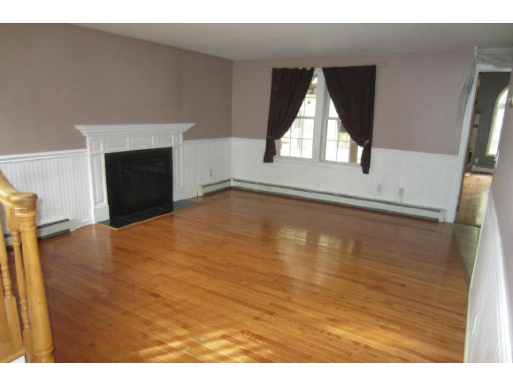 114 Lesnyk Road Goffstown, NH 03045 - Photo 9 of 31 Gallery Image 9