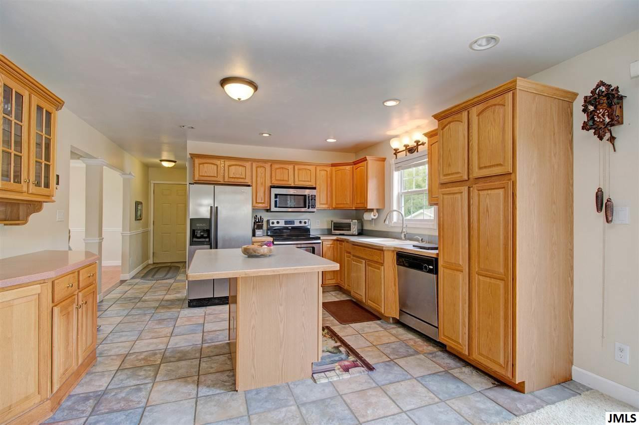 6852 Napoleon Road Jackson, MI 49201 - Photo 15 of 36 Photo 15