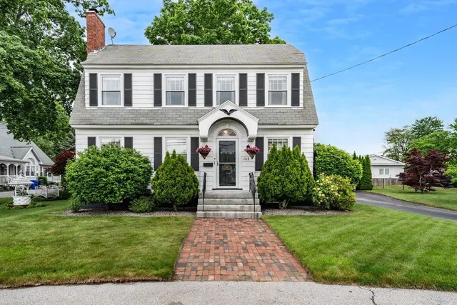 $585,000 | 165 Taylor Street, Manchester, NH 03103