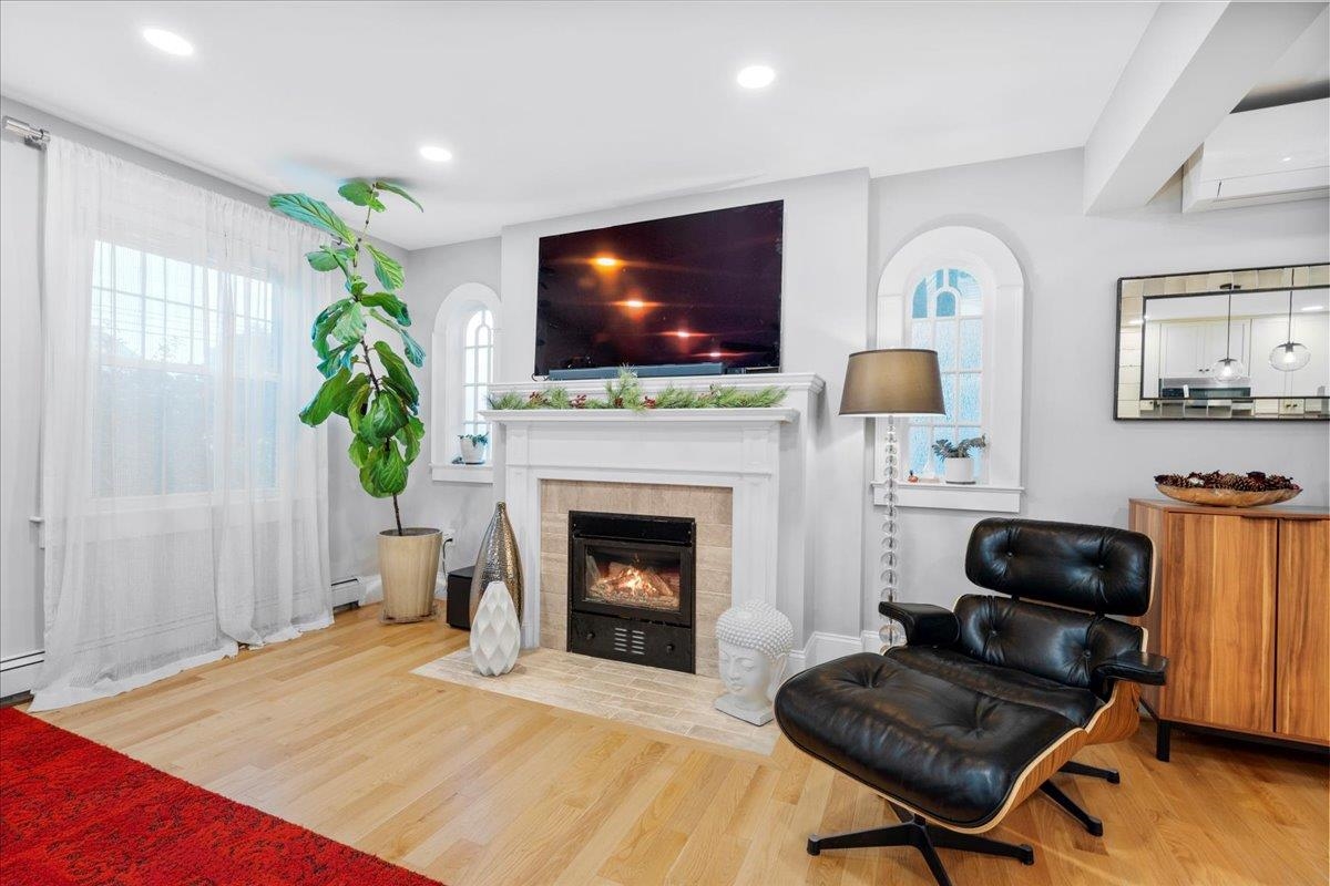 165 Taylor Street Manchester, NH 03103 - Photo 11 of 56