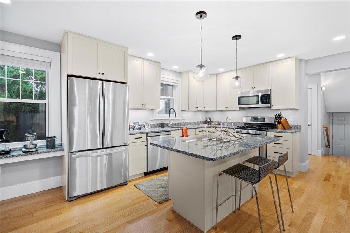 165 Taylor Street Manchester, NH 03103 - Photo 13 of 56