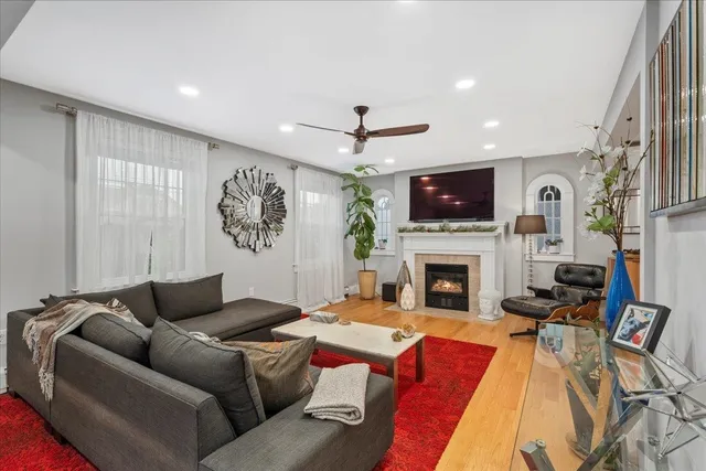 $585,000 | 165 Taylor Street, Manchester, NH 03103