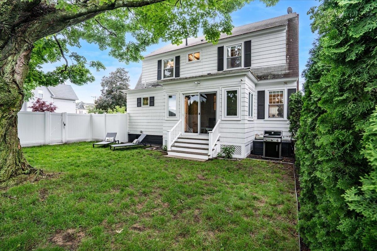 165 Taylor Street Manchester, NH 03103 - Photo 49 of 56