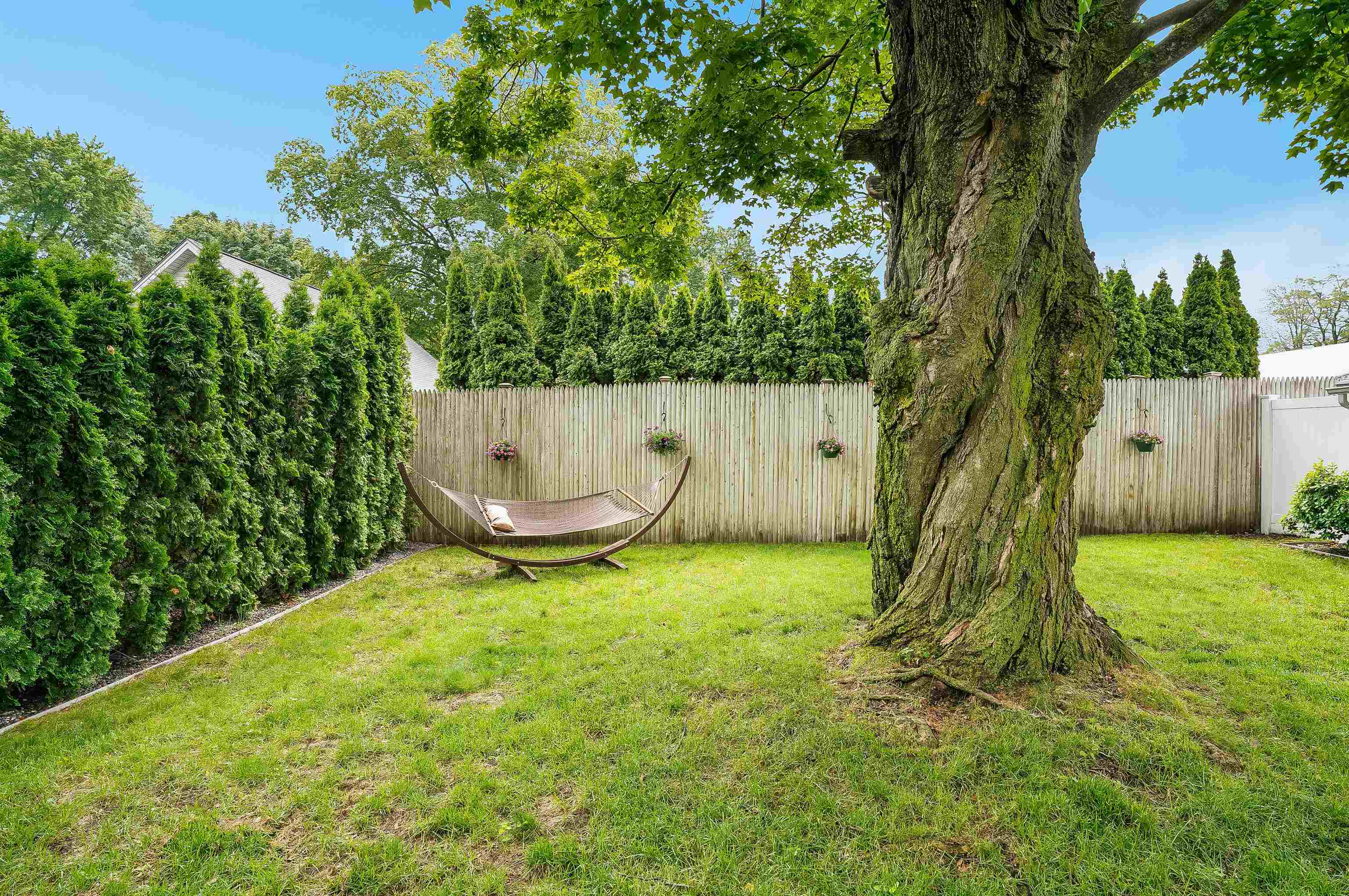 165 Taylor Street Manchester, NH 03103 - Photo 51 of 56