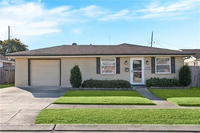 $225,000 | 574 Dover Lane, Terrytown, LA 70056
