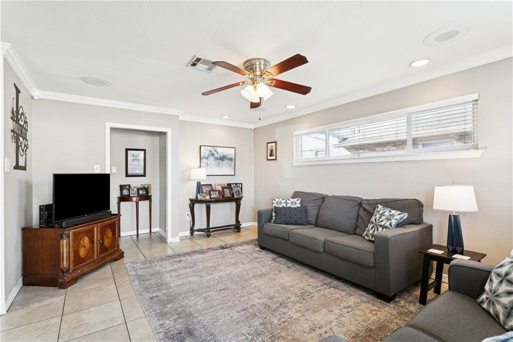 574 Dover Lane Terrytown, LA 70056 - Photo 3 of 15