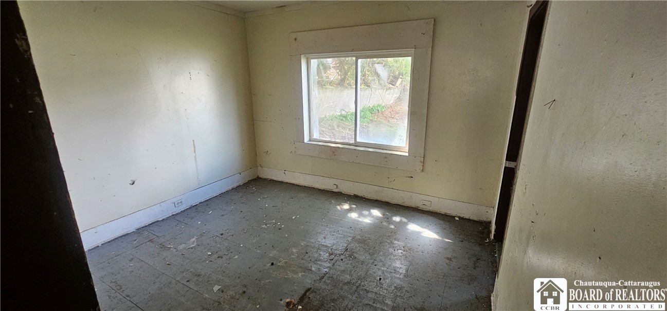 114 Water Street Jamestown, NY 14701 - Photo 13 of 27 Lower back apt