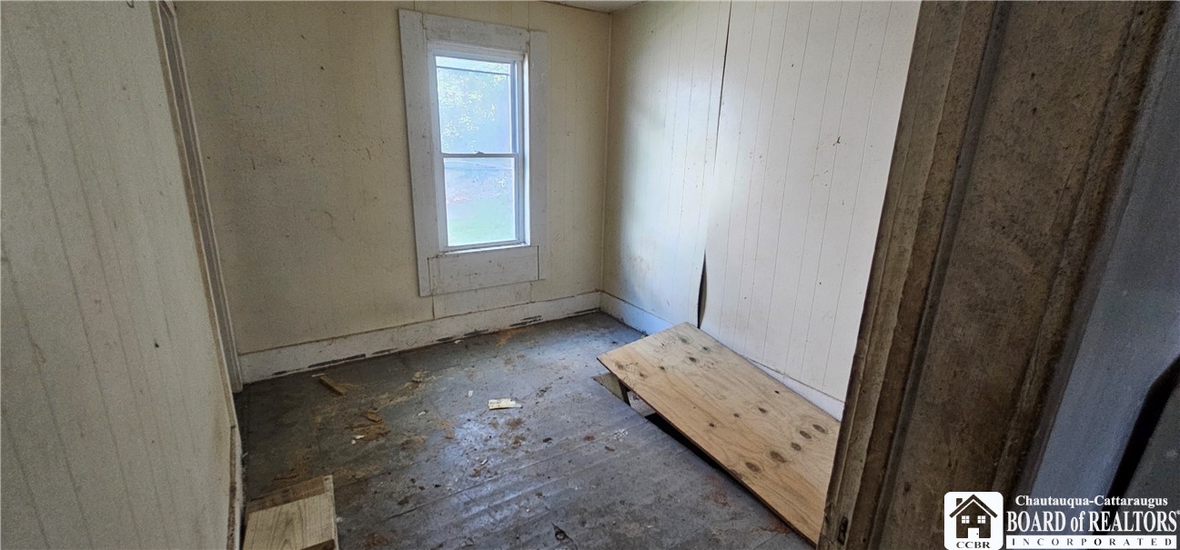 114 Water Street Jamestown, NY 14701 - Photo 14 of 27 Lower back apt