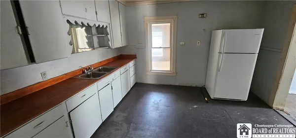 $10,000 | 114 Water Street, Jamestown, NY 14701