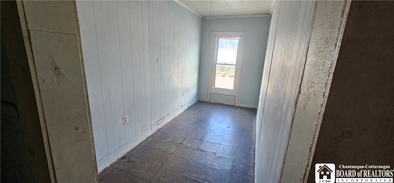 114 Water Street Jamestown, NY 14701 - Photo 20 of 27 Upper front apt