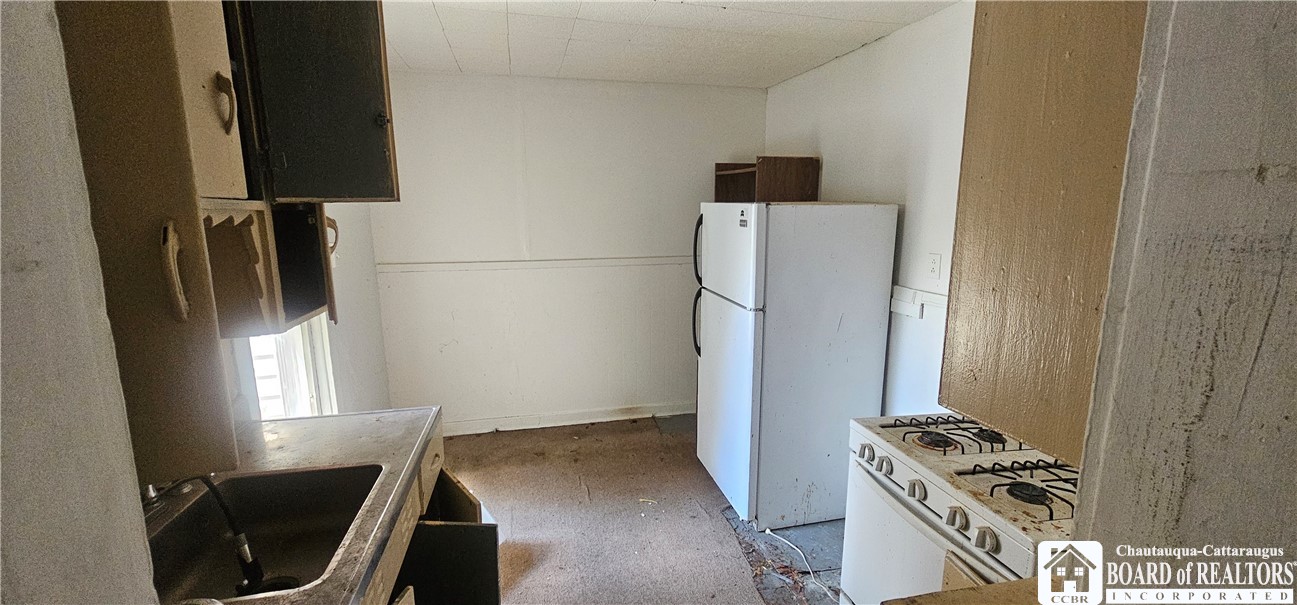 114 Water Street Jamestown, NY 14701 - Photo 25 of 27 Upper back apt