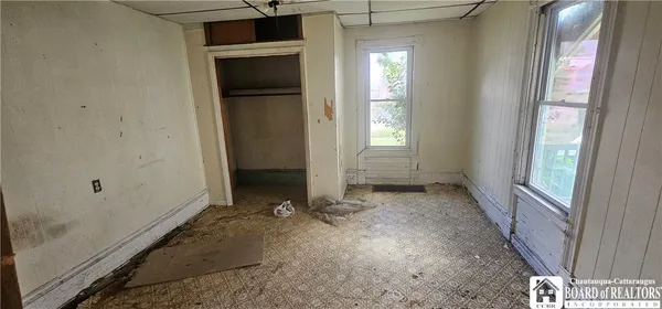 $10,000 | 114 Water Street, Jamestown, NY 14701