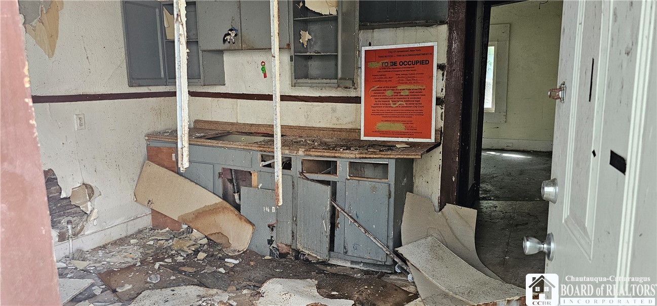 114 Water Street Jamestown, NY 14701 - Photo 10 of 27 Lower back apt