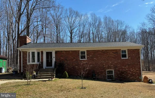 $475,000 | 8 Winslow Road, Fredericksburg, VA 22406