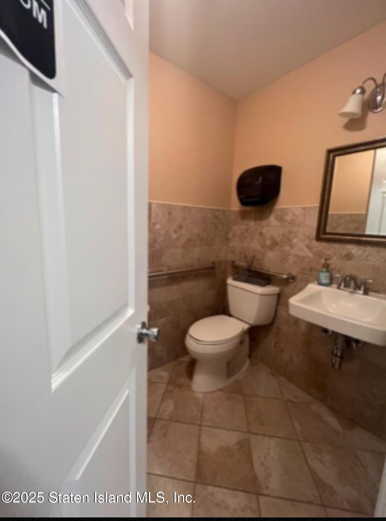 1023 Forest Hill Road Staten Island, NY 10314 - Photo 7 of 8 IMG_7734