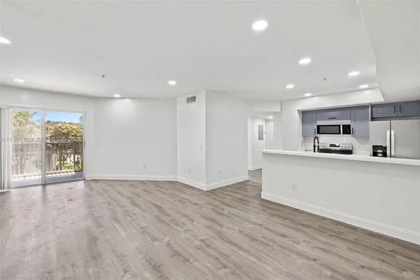 $3,750 | 470 South Park Road, Unit 7307, Hollywood, FL 33021