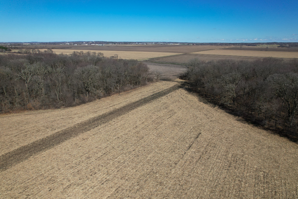 23200 Streit Road Harvard, IL 60033 - Photo 15 of 45 a view of an ocean and beach