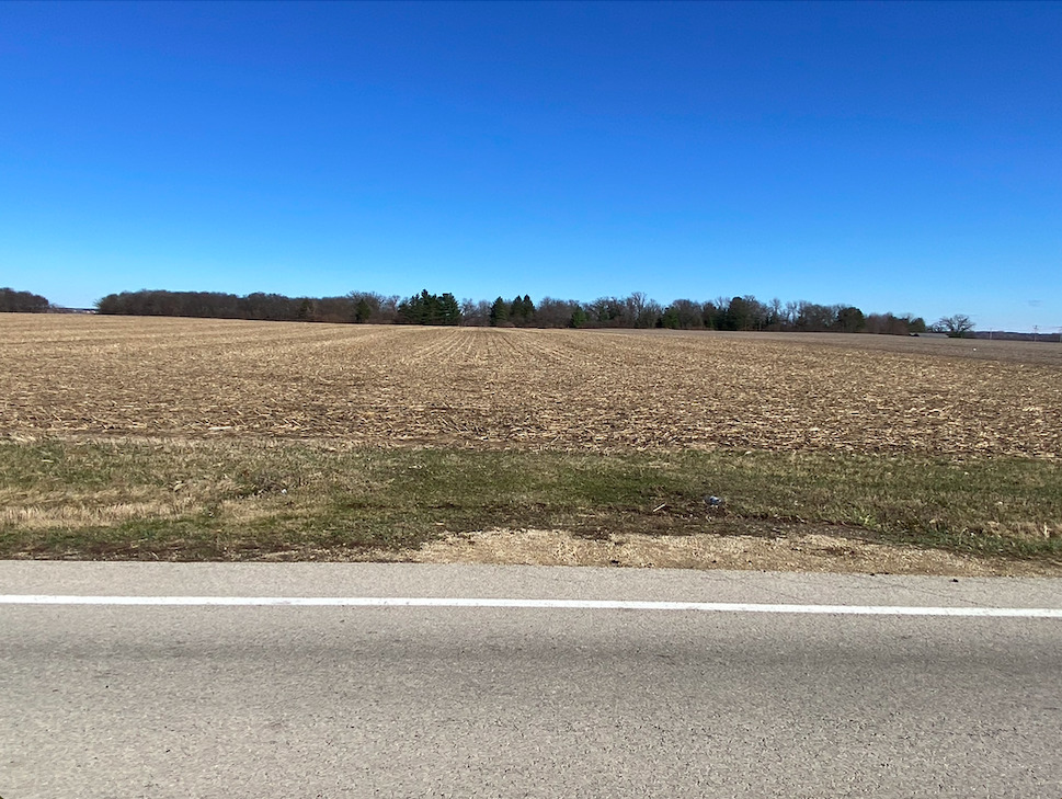 23200 Streit Road Harvard, IL 60033 - Photo 17 of 45 a view of lake and mountain