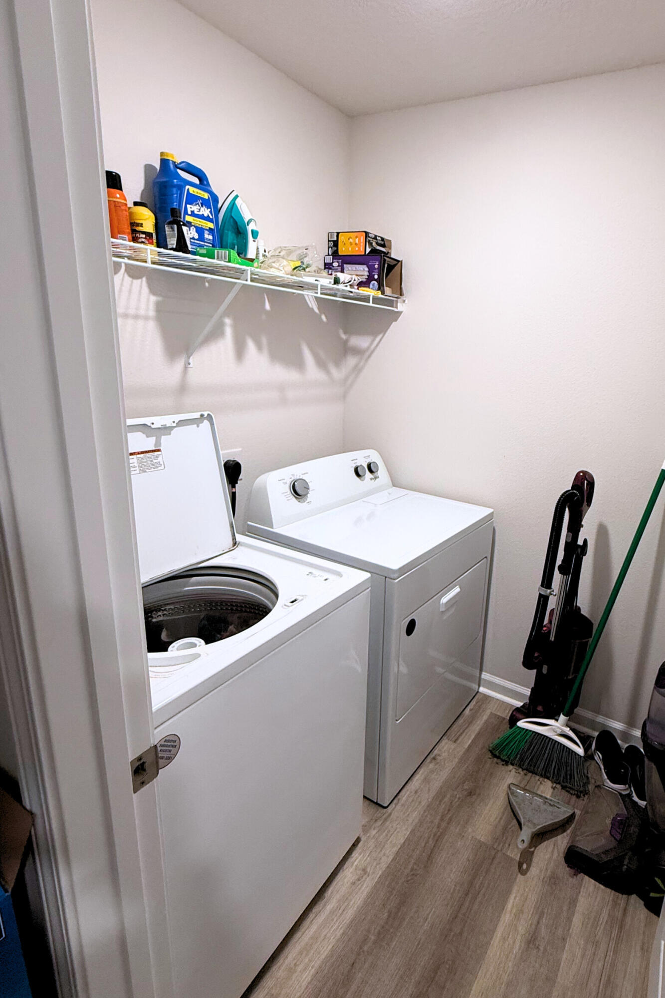 809 Otto Loop Crestview, FL 32539 - Photo 15 of 26 a utility room with dryer and washer