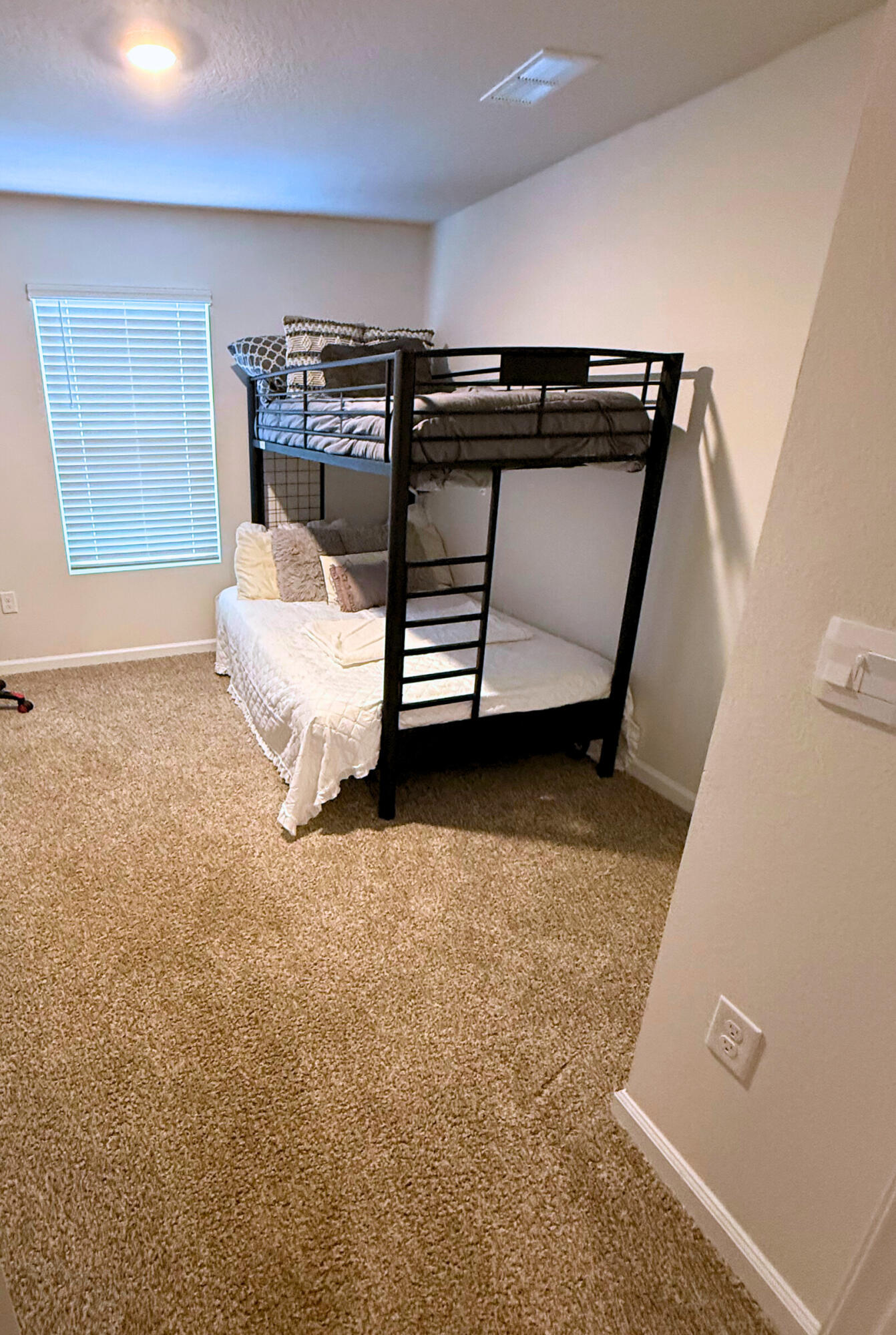 809 Otto Loop Crestview, FL 32539 - Photo 16 of 26 a view of livingroom with furniture