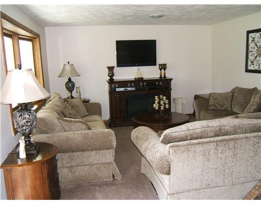 3831 Greenfield Road Allison Park, PA 15101 - Photo 4 of 18 Living Room. The Living Room Measures 17x13. Plenty of Space for Overstuffed Furniture or Your Sectional.