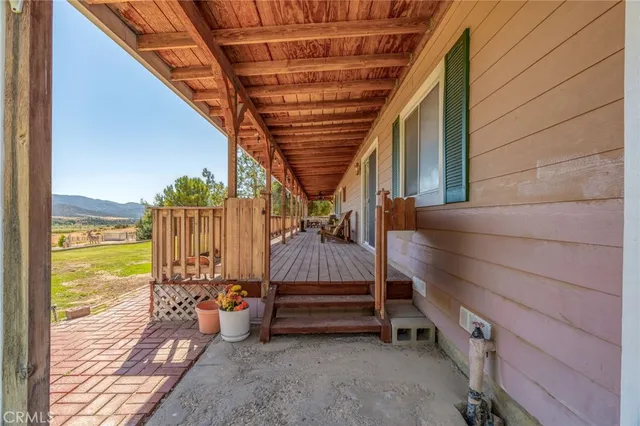 $949,000 | 1087 Lockwood Valley Road, Maricopa, CA 93252