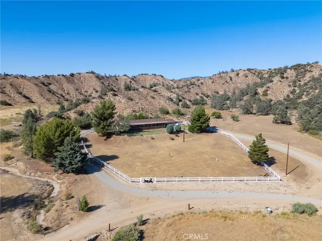 $949,000 | 1087 Lockwood Valley Road, Maricopa, CA 93252